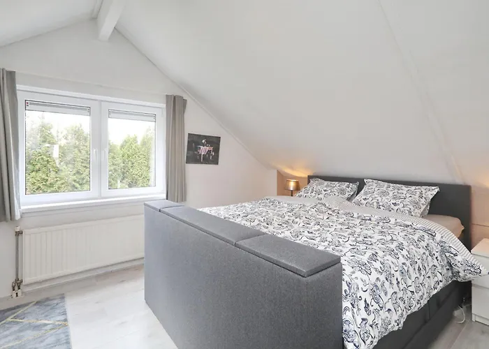 Chateau Hébergement de vacances *